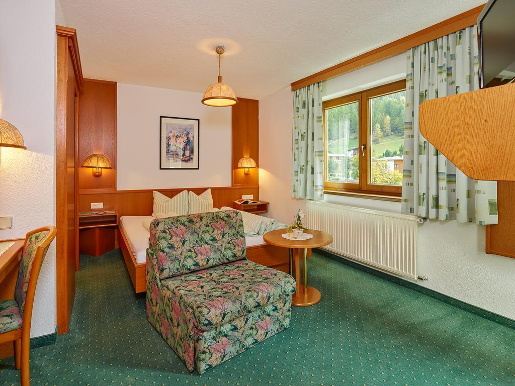Haus Anton Soelden - Apartments & Zimmer Exteriér fotografie