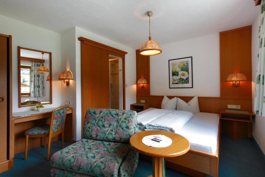 Haus Anton Soelden - Apartments & Zimmer Pokoj fotografie
